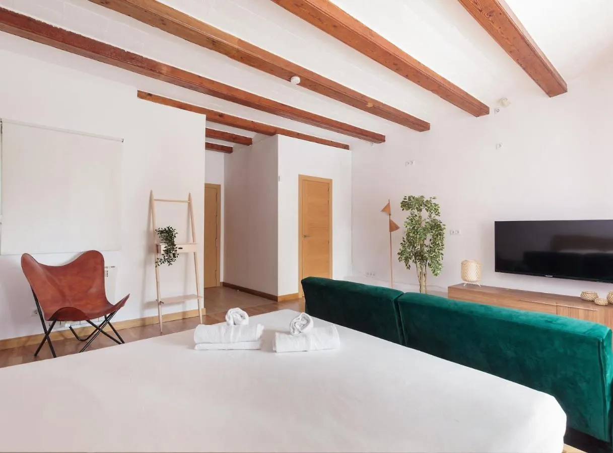 Spacious Doubleroom Apartment At Sants